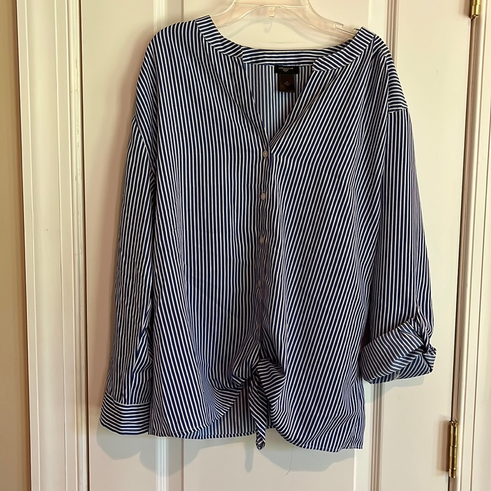 Ann Taylor blouse size LP